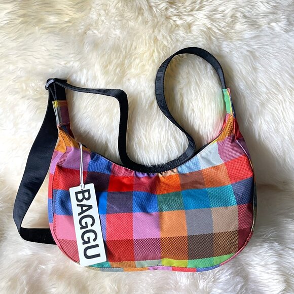 BAGGU Handbags - NWT Baggu Medium Crescent Bag - Madras